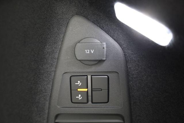 Volkswagen Touareg 3.0 TDI 170 kW 4Motion V6 TDI, AHK, Navi, Kamera, ACC 