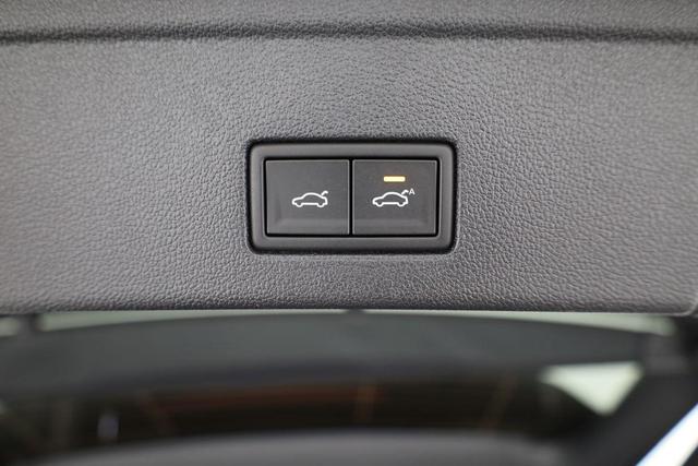 Volkswagen Touareg 3.0 TDI 170 kW 4Motion V6 TDI, AHK, Navi, Kamera, ACC 