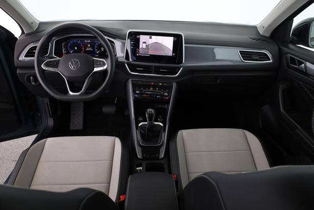 Volkswagen T-Roc Style 1.5 TSI DSG, IQ.Light, Navi, Pano, Kamera, Parklenk, Winter 