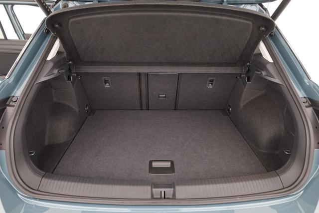 Volkswagen T-Roc Style 1.5 TSI DSG, IQ.Light, Navi, Pano, Kamera, Parklenk, Winter 