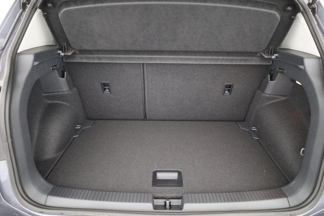 Volkswagen T-Cross 1.5 TSI 110 kW Life DSG Life, IQ.Light, ACC, Kamera, 17-Zoll, Winterpaket 