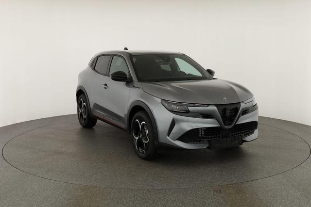 Alfa Romeo Junior Ibrida 1.2 VGT 48V-Hybrid (100kW) Speciale Speciale, 18-Zoll, Kamera, el. Klappe, Sitzheizung 