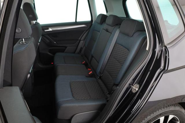 Volkswagen Golf Sportsvan IQ.DRIVE 1.5 TSI IQ.DRIVE, AHK, Navi, Parklenkassist 