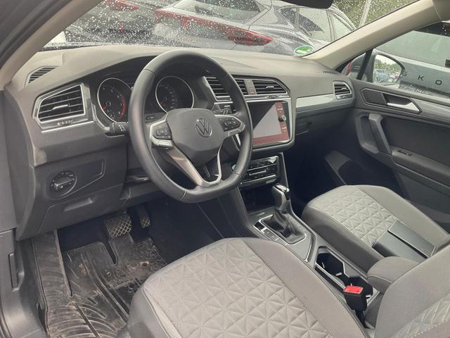 Volkswagen Tiguan - LIFE 1.5 TSI DSG Life, AHK, Matrix, Navi, Kamera, 17-Zoll