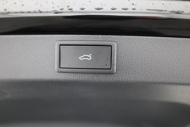 Skoda Karoq Sportline 4x4 2.0 TDI DSG Sportline, Matrix, Teilleder, Navi, Side, 5-J. Garantie 