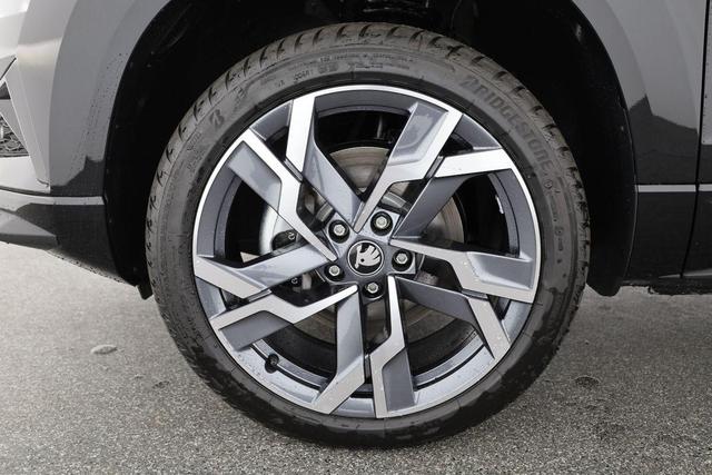 Skoda Karoq Sportline 4x4 2.0 TDI DSG Sportline, Matrix, Teilleder, Navi, Side, 5-J. Garantie 