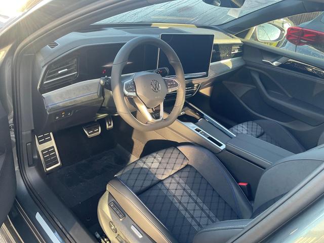 Volkswagen Passat Variant - 2.0 TDI 142 kW 4Motion R-Line DSG 4M Black, AHK, HUD, Side