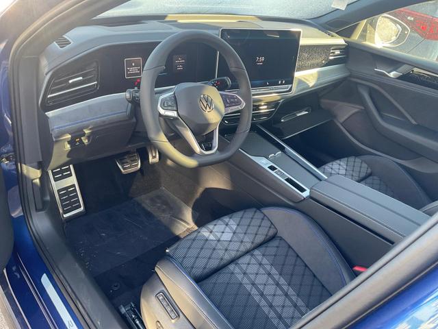 Volkswagen Passat Variant - 2.0 TDI 142 kW 4Motion R-Line DSG 4M Black, AHK, HUD, Side