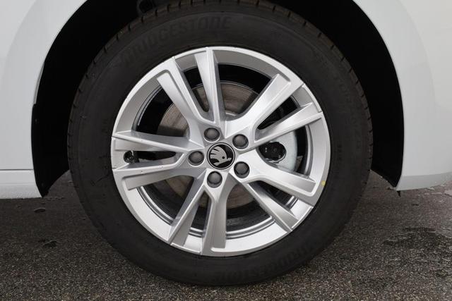 Skoda Fabia Selection 1.0 TSI 130 Jahre, Kamera, Side, Winter, 5-J Garantie, Ladeboden 