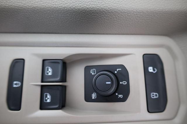 Volkswagen T7 Multivan eHybrid 4M Business, AHK, IQ.Light, easyOpen, Navi, 5-J Garantie 