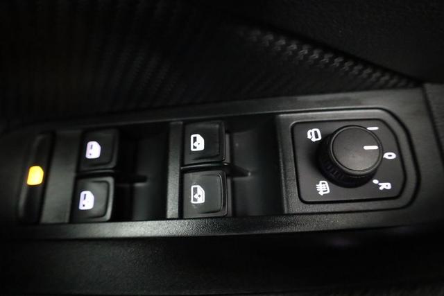 Skoda Kamiq Monte Carlo 1.5 TSI DSG, Matrix, AHK, Pano, Kamera, Winter 