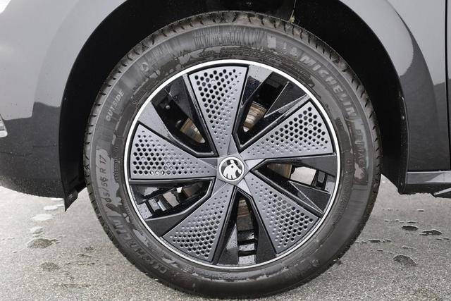 Skoda Kamiq Monte Carlo 1.5 TSI DSG, Matrix, AHK, Pano, Kamera, Winter 