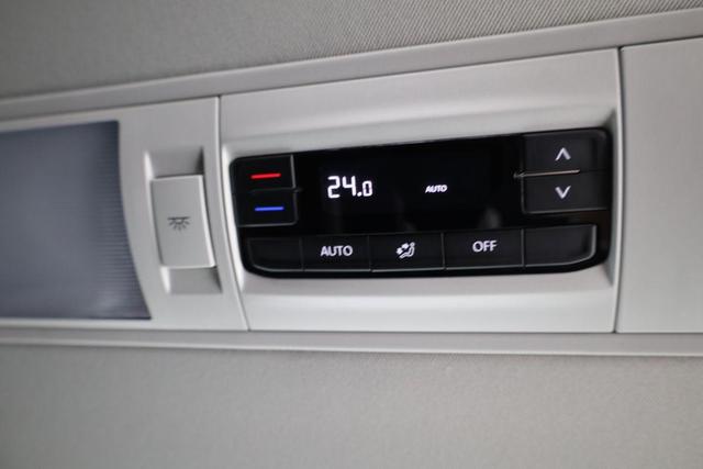 Volkswagen Multivan 6.1 Generation Six 4MOTION T6.1 TDI DSG 4M Six, AHK, Navi, Kamera, 19-Zoll 