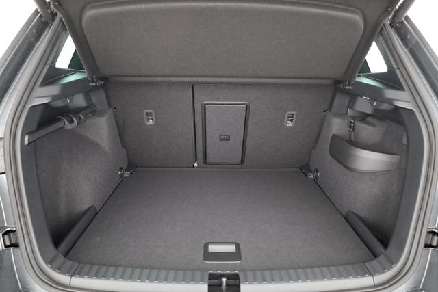 Skoda Karoq Sportline 1.5 TSI DSG Sportline, AHK, Matrix, Kamera, 5 J.-Garantie 