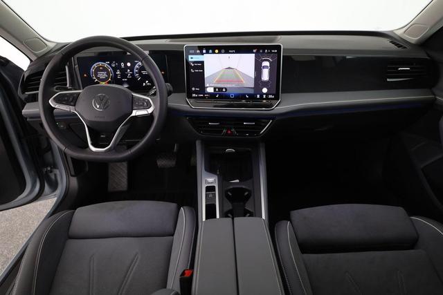 Volkswagen Passat Variant 1.5 eTSI 110 kW Business DSG Business, AHK, Navi, Side, Kamera 