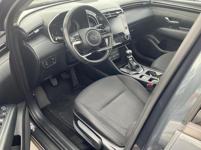 Hyundai TUCSON - Pure 2WD 1.6 T-GDi 2WD, LED, Kamera