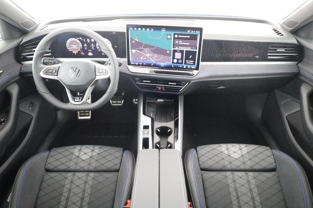 Volkswagen Passat Variant 2.0 TDI 142 kW 4Motion R-Line DSG 4M Black, AHK, HUD, Side 