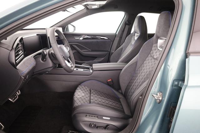 Volkswagen Passat Variant 2.0 TDI 142 kW 4Motion R-Line DSG 4M Black, AHK, HUD, Side 