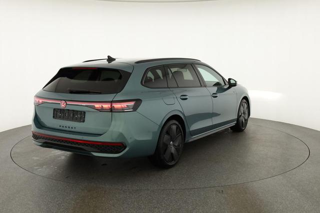 Volkswagen Passat Variant 2.0 TDI 142 kW 4Motion R-Line DSG 4M Black, AHK, HUD, Side 