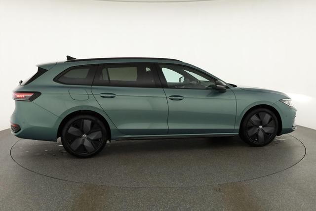 Volkswagen Passat Variant 2.0 TDI 142 kW 4Motion R-Line DSG 4M Black, AHK, HUD, Side 