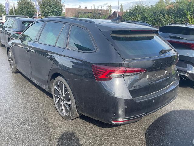 Skoda Octavia Combi 2.0 TDI 110 kW Sportline DSG Sportline, AHK, el. Klappe, 18-Zoll, Navi 