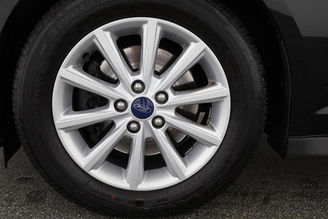 Ford C-MAX Titanium 1.5 EcoBoost Titanium, Navi, Kamera, Parklenk, Winter, el. Klappe 