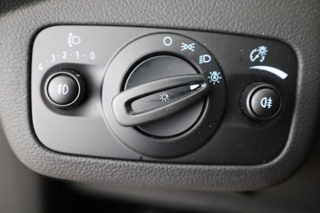 Ford C-MAX Titanium 1.5 EcoBoost Titanium, Navi, Kamera, Parklenk, Winter, el. Klappe 