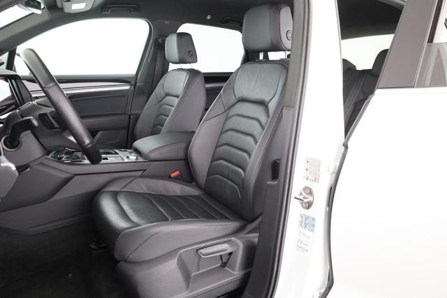 Volkswagen Touareg R-Line 4Motion 3.0 V6 TDI 4M R-Line, Leder, Navi, Kamera, AHK, Side, Winter 