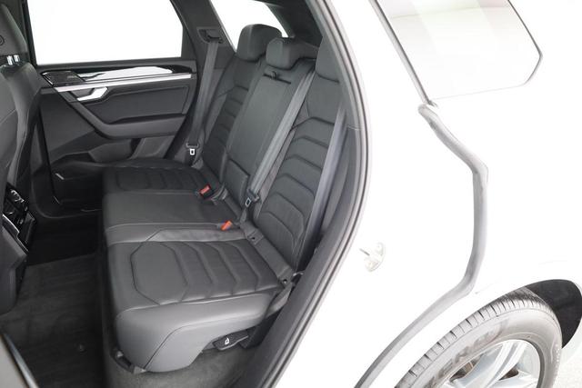 Volkswagen Touareg R-Line 4Motion 3.0 V6 TDI 4M R-Line, Leder, Navi, Kamera, AHK, Side, Winter 