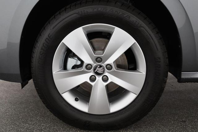 Skoda Kamiq Selection 1.0 TSI DSG 130 Jahre, Kamera, Winter, 16-Zoll 