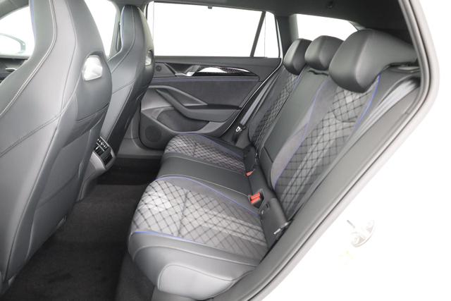 Volkswagen Passat Variant 2.0 TDI 142 kW 4Motion R-Line DSG 4M Black, AHK, HUD, Side 