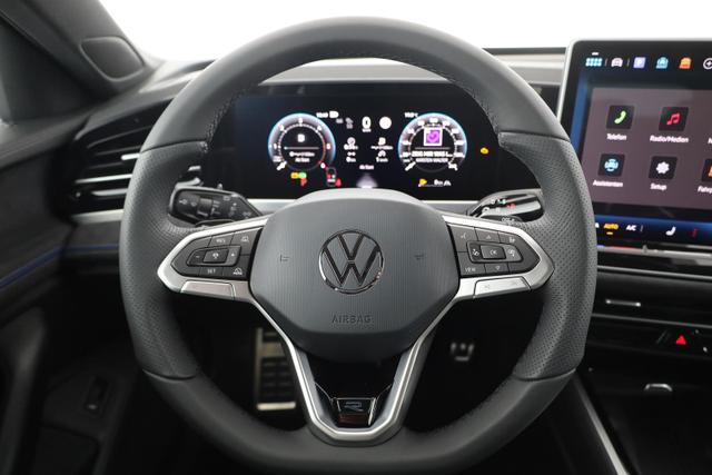 Volkswagen Passat Variant 2.0 TDI 142 kW 4Motion R-Line DSG 4M Black, AHK, HUD, Side 