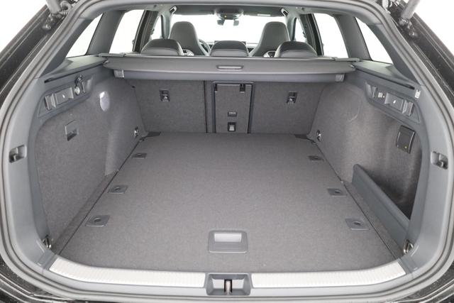 Volkswagen Passat Variant 2.0 TDI 142 kW 4Motion R-Line DSG 4M Black, AHK, HUD, Side 