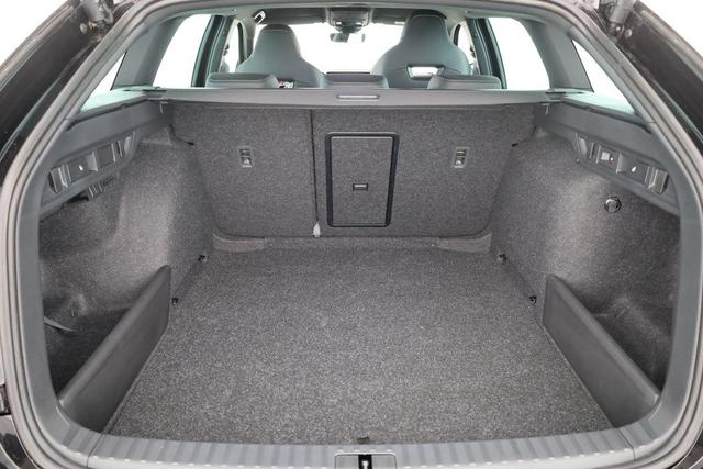 Skoda Octavia Combi 2.0 TDI 110 kW Sportline DSG Sportline, AHK, el. Klappe, 18-Zoll, Navi 