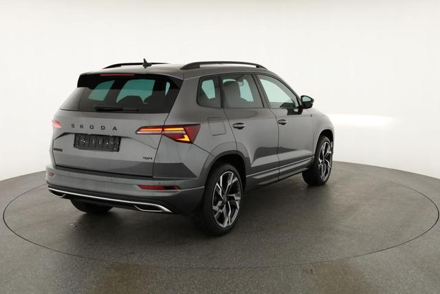 Skoda Karoq Sportline 4x4 2.0 TSI DSG Sportline, Pano, AHK, Navi, Teilleder, Side, 5 J.-Garantie 