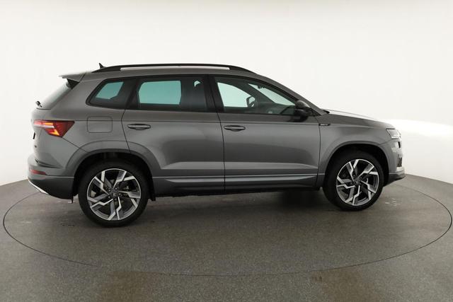 Skoda Karoq Sportline 4x4 2.0 TSI DSG Sportline, Pano, AHK, Navi, Teilleder, Side, 5 J.-Garantie 