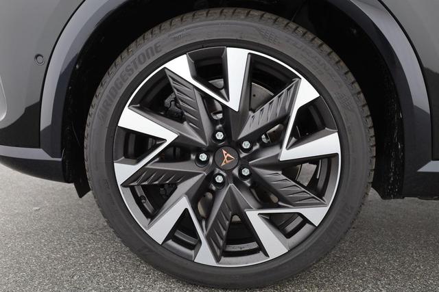 Cupra Formentor VZ 2.0 TSI 245 kW 4Drive DSG 4Drive, AHK, Pano, AreaView, Navi 