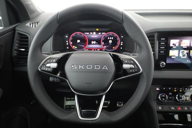Skoda Karoq Sportline 2.0 TDI DSG Sportline, Pano, AHK, Matrix, Teilleder, 5 J.-Garantie 