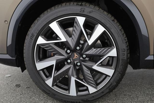 Cupra Formentor VZ 2.0 TSI 245 kW 4Drive DSG 4Drive, AHK, Pano. Navi, AreaView, 19-Zoll 