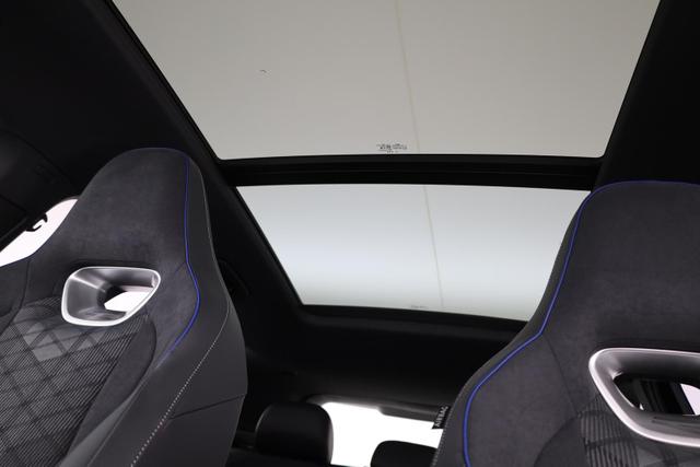 Volkswagen Tiguan 1.5 TSI eHybrid 200 kW R-Line Black, Pano, 20-Zoll, AHK, AreaView, 5-J Garantie 