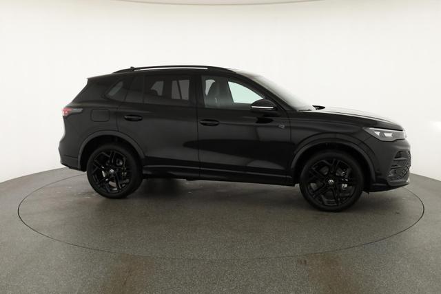 Volkswagen Tiguan 1.5 TSI eHybrid 200 kW R-Line Black, Pano, 20-Zoll, AHK, AreaView, 5-J Garantie 