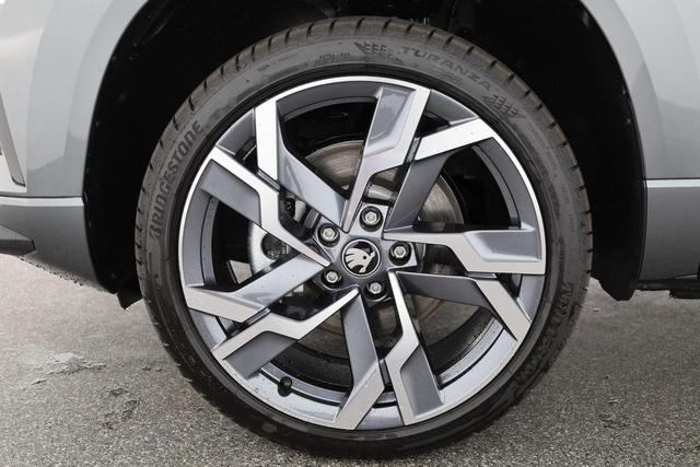 Skoda Karoq Sportline 1.5 TSI DSG Sportline, AHK, Pano, Matrix, Navi, Side, 5-J. Garantie 