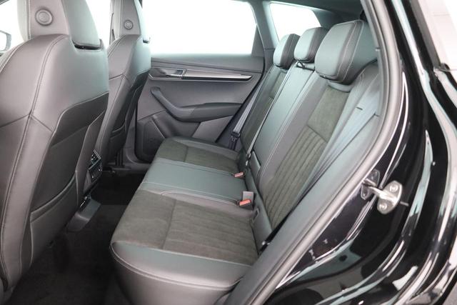 Skoda Karoq Sportline 2.0 TDI DSG Sportline, Pano, AHK, Matrix, Teilleder, 5 J.-Garantie 