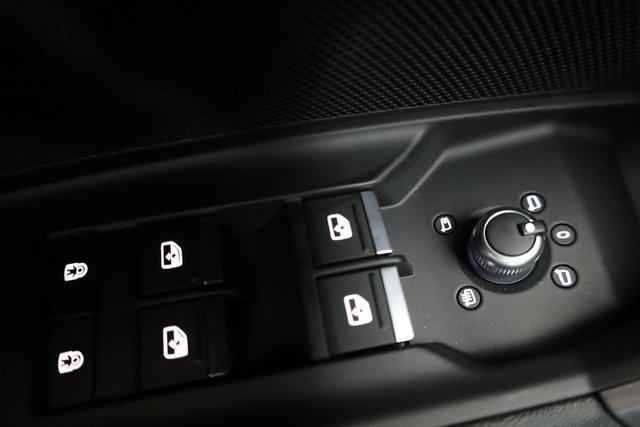 Audi A3 Sportback 35 TFSI S line S-Tronic S-LINE, Pano, Teilleder, Kamera, ACC, Sitzheizung, 4-J Garantie 