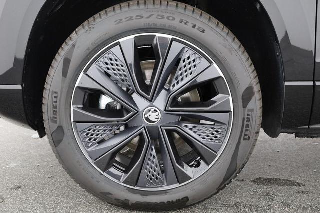Skoda Karoq Sportline 4x4 2.0 TDI DSG Sportline, Pano, AHK, Matrix, Navi, 5-J. Garantie 