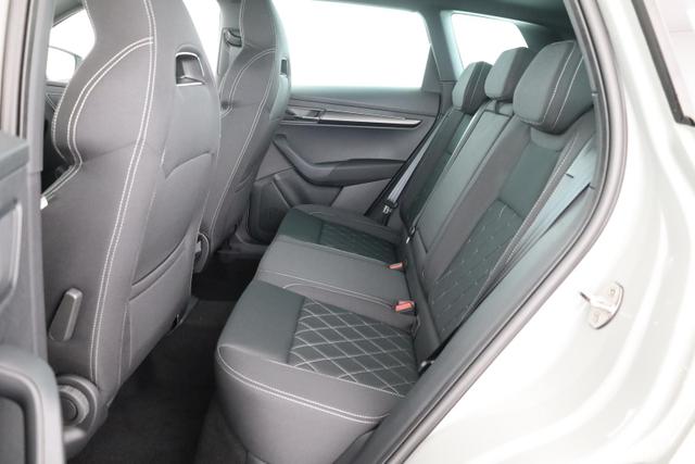 Skoda Karoq Sportline 4x4 2.0 TDI DSG Sportline, AHK, Matrix, Navi, 5-J. Garantie 