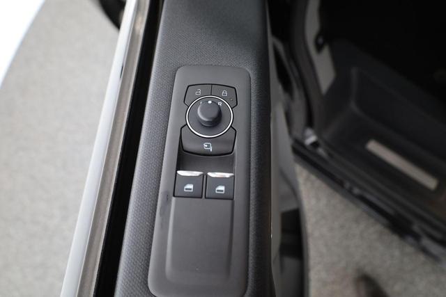 Ford Tourneo Custom 320 L2 Titanium AWD 2.0 AT, 8-Sitzer, 19-Zoll, Pano, ACC, Standheizung 