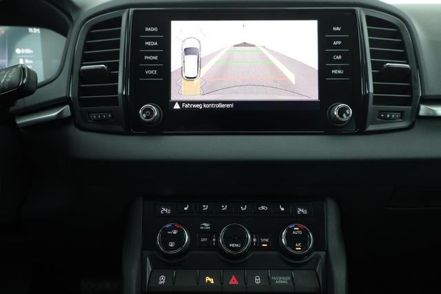 Skoda Karoq 1.5 TSI DSG 130 Jahre, AHK, el. Klappe, Kamera, Ladeboden, Winter 