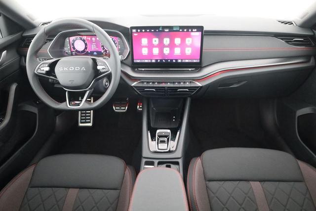 Skoda Octavia Combi RS 2.0 TSI DSG, Sonderlackierung, Pano, AHK, 19 Zoll, Canton, el. Klappe, Navi, Matrix, sofort 