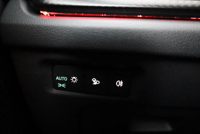 Skoda Octavia Combi RS 2.0 TSI DSG, Sonderlackierung, Pano, AHK, 19 Zoll, Canton, el. Klappe, Navi, Matrix, sofort 